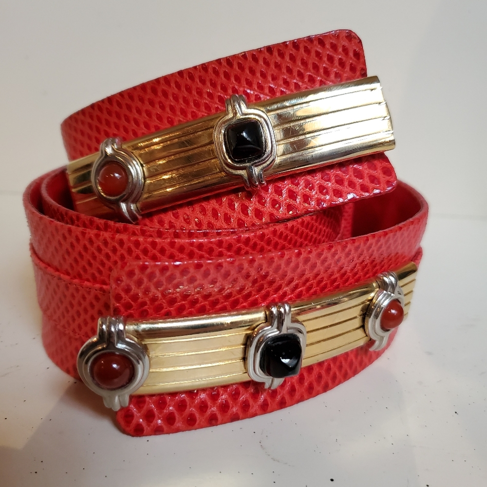 Judith Leiber Onyx Stone Red Lizard Belt